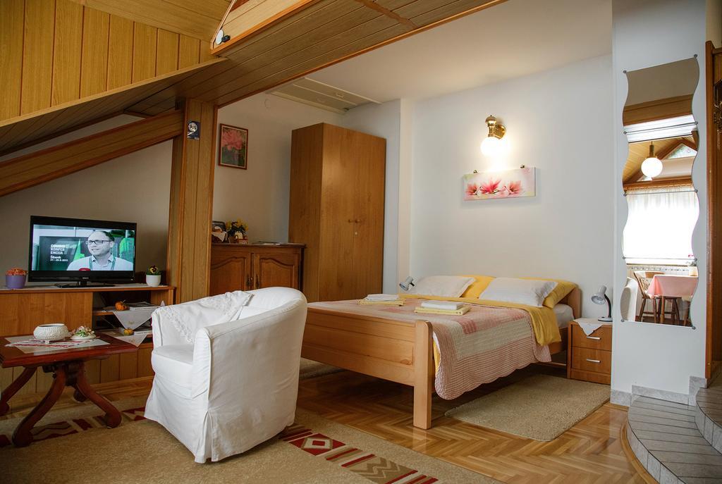 Apartment Ferk Загреб Экстерьер фото